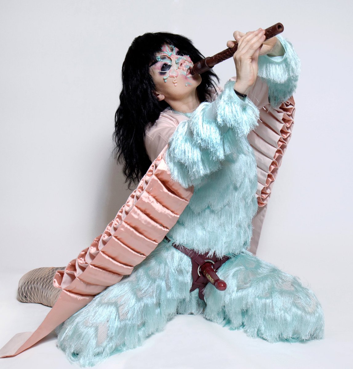 dailybjork's tweet photo. björk with a strap, 2017 https://t.co/hCmAw7melI