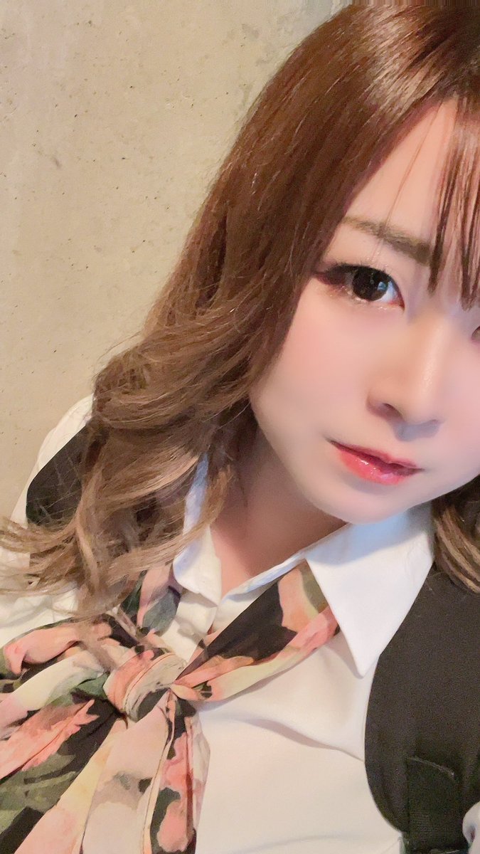 naaa_tigers14's tweet photo. 10月16日(水) 審査対象②💐🧡
▷▶オーバルブーケステージ
#RP希望 #リポストお願いします 

⏰配信予告⏰

朝枠⇒ゲリラかお休み😪
昼枠⇒ゲリラ
夜枠⇒20:00～22:00

- ̗̀📣お知らせ💬
オーバルブーケステージ中は
ハロウィンコスプレ企画開催🎃
ミックマキッスで１投票🧸💋
良かったら参加してね☺️💕

撮影に行って、
久しぶりにプロにヘアメイクしてもらって
テンションあげ〜😍✨️
自分では内巻きしかしないけど
外巻きも良い感じ☺️💕

----------♡----------

#MissBouquet
#ミクチャ
#KURAUDIA
#アルファブランカ
#13回ブーケはなぴん 🐯🎀
#RP #RP希望 #拡散希望
#リポストお願いします