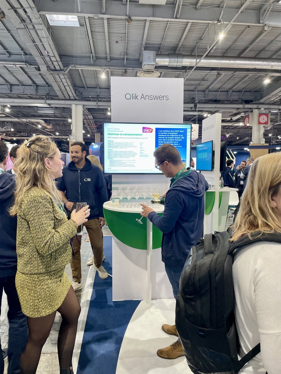 Qlik_FR's tweet photo. 🍸 Cocktail networking : retrouvez-nos experts #Qlik sur le stand D9 pour échanger avec eux autour de l'#IA et des données, dans un cadre convivial.  Profitez-en pour découvrir nos solutions innovantes boostées par l'IA, et élargir votre réseau. #BDAIP24 @bigdataparis https://t.co/hHvsSW6ul3
