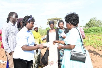 uwonet's tweet photo. In Nwoya district, women farmers received over 1,000 tree seedlings through UWONET’s linkage to extension services.
This initiative, supported by Total Energies, is helping improve nutrition, combat climate change, &amp; promote sustainable agriculture. #InternationalDayOfRuralWomen https://t.co/pI5J52rceq