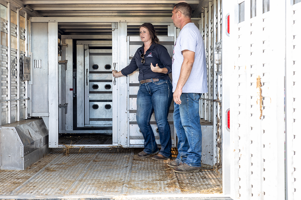 October’s Community Connector Q&amp;A is w/ OSU Extension Educator Haley Shoemaker: "The topics we teach, the classes we organize and the in-field research we conduct are all designed to bring the university to a community, family or farm level."
engage.osu.edu/community-conn…