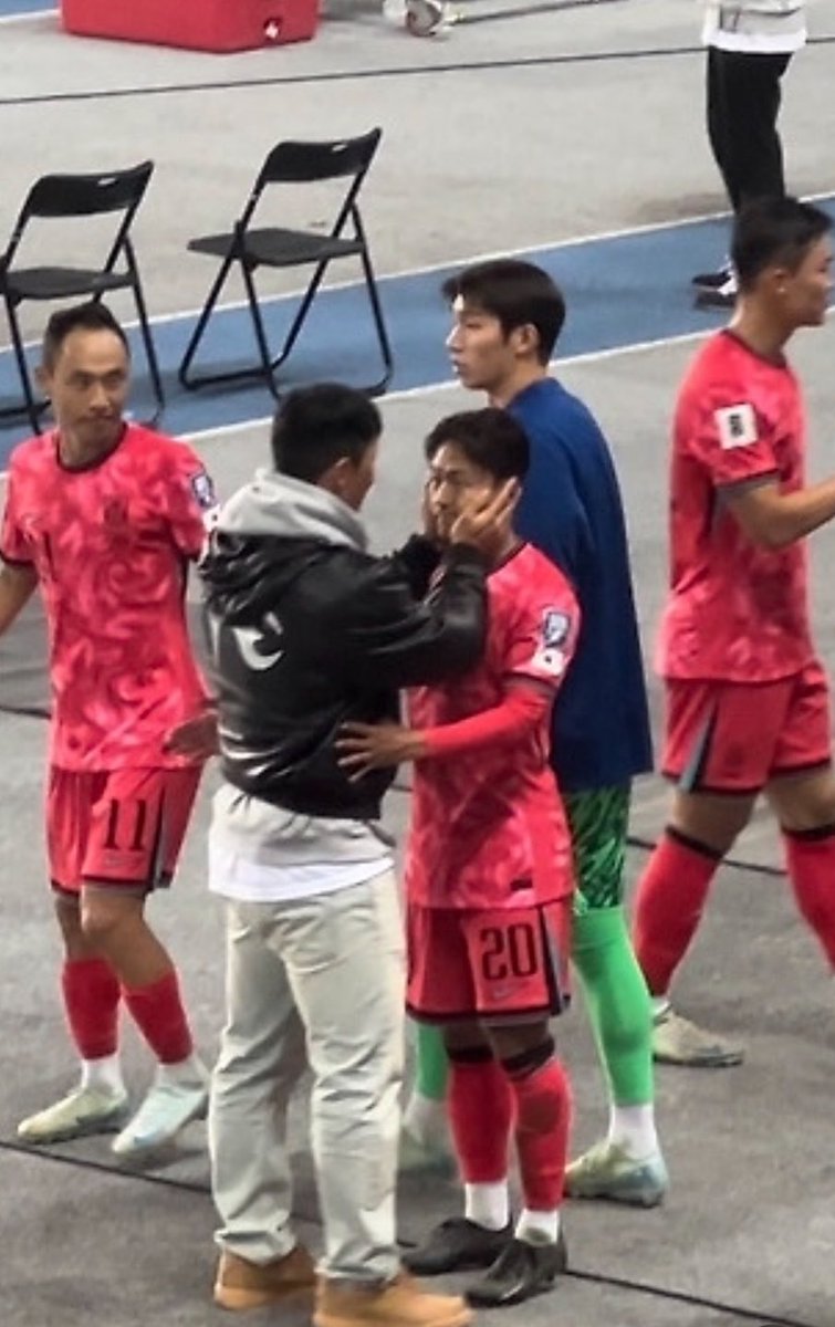 아니미친이거뭐에요지금
진짜뭐에요
개오바야둘다지금너무커여워