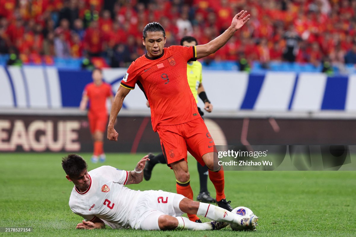 mees hilgers di match malam ini, sayang harus ditarik babak kedua karena anklenya cidera

cr. gettyimages