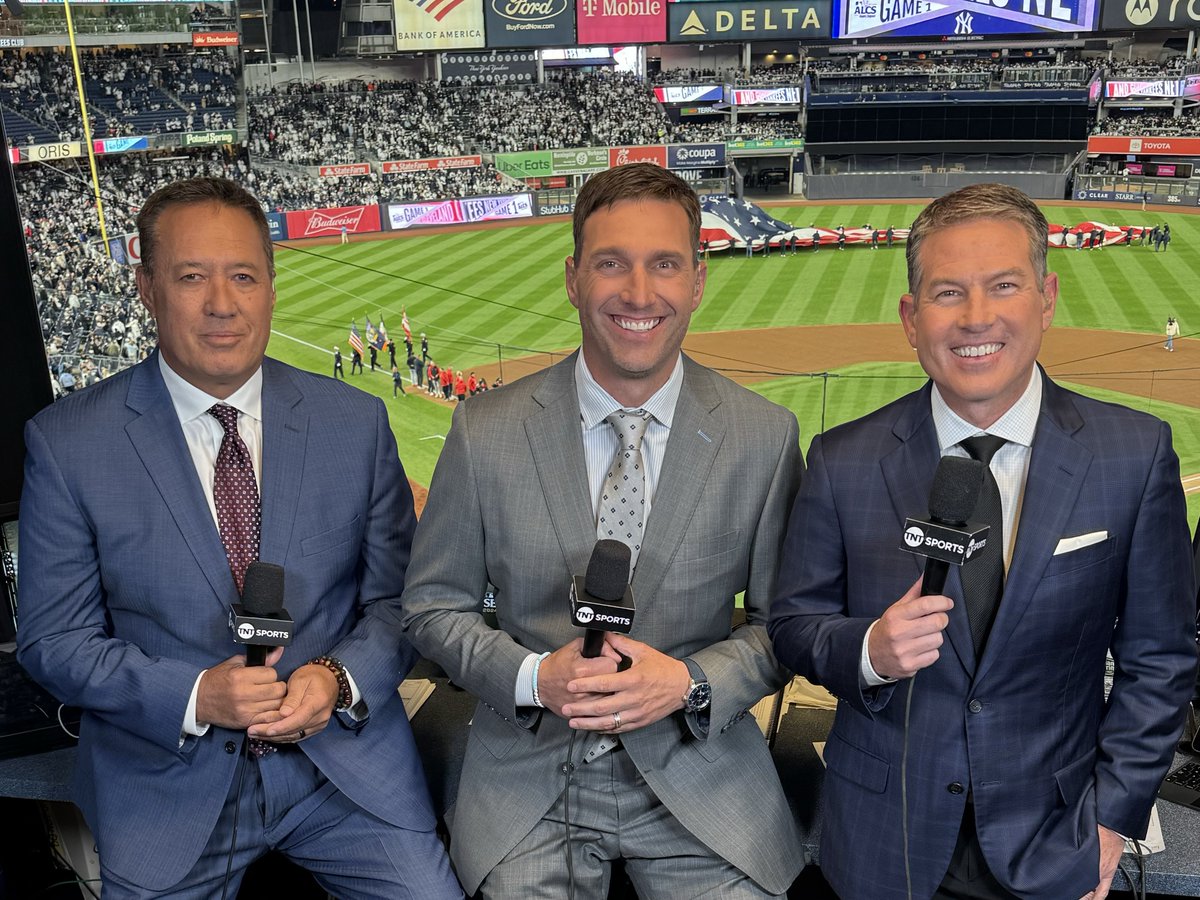 TNT Sports U.S. PR (@tntsportsus) on Twitter photo NEWS: TNT Sports has announced a multi-year renewal with accomplished, versatile sportscaster <a href="/BAndersonPxP/">Brian Anderson</a>!
Will extend & expand his tenure with TNT Sports past 20+ years, calling MLB, NBA, NCAA, golf, and — in 2025, Roland-Garros tennis.
More: press.wbd.com/us/media-relea… NEWS: TNT Sports has announced a multi-year renewal with accomplished, versatile sportscaster <a href="/BAndersonPxP/">Brian Anderson</a>!
Will extend & expand his tenure with TNT Sports past 20+ years, calling MLB, NBA, NCAA, golf, and — in 2025, Roland-Garros tennis.
More: press.wbd.com/us/media-relea…