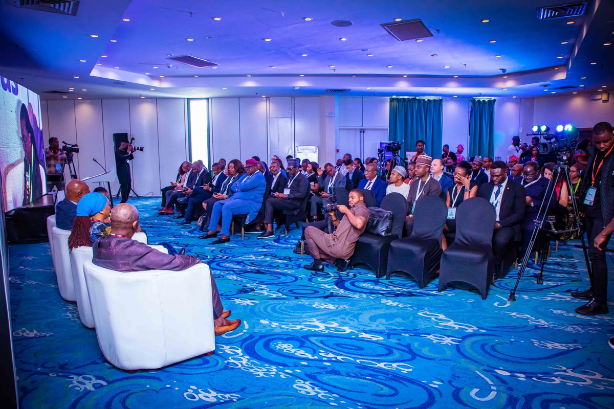 officialNESG's tweet photo. Pictures from the High Level Panel themed "Fuelling Growth: The Future of Oil and Gas" at the ongoing 30th Nigerian Economic Summit.
#NES30 https://t.co/jPxr1P8kDJ