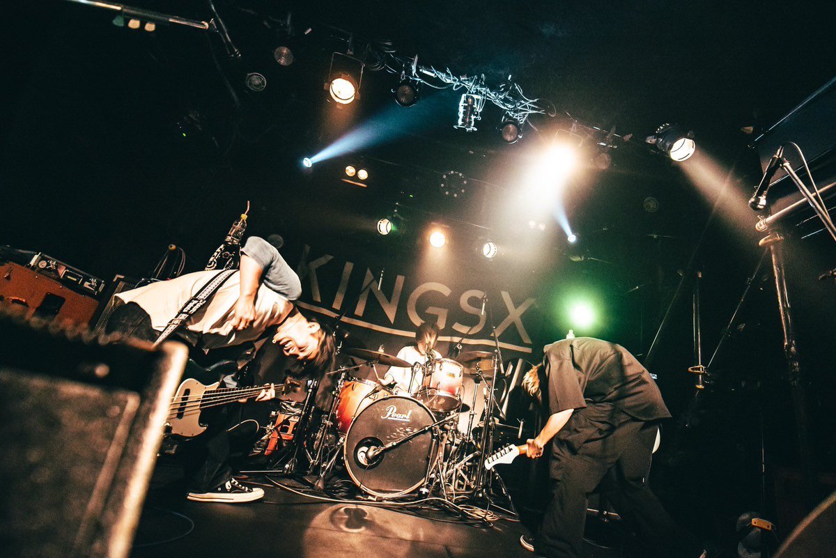 everyouth346's tweet photo. 昨夜は田川三四郎バンドでした

手伝ってくれた
@llllOceanlllll
@i__am__n__3__7
ありがとう〜！

歳を取る度に振り返る事の方が増えていくけど、先にこんな日があるならまだまだやりたい

Axis、Brack Top、Record Real Rampage、6rockBありがとうございました！

命削って寿命が伸びた！そんな日！ https://t.co/RDIFPPb7Qs