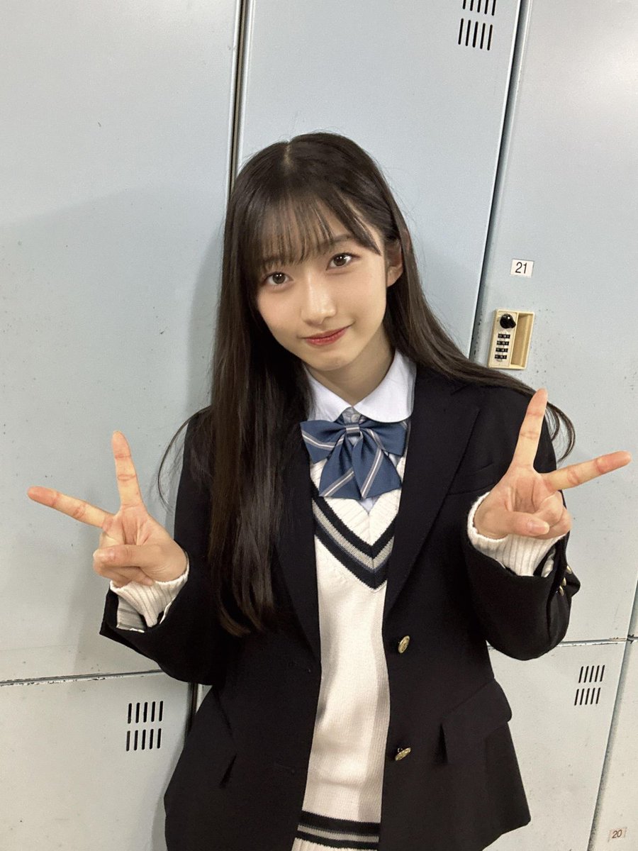 すずちゃんの制服姿マジ可愛い😍 #僕が見たかった青空 #早崎すずき