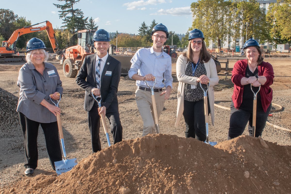 Willfororegon's tweet photo. Housing policy is complex, and there’s no single solution that will “fix” the issue. But when it comes to housing we need to BUILD more.

That's why I'm proud to say Milwaukie just broke ground on the Hillside Park development, which will add 400 new affordable units to our city! https://t.co/wqSAm37zdL