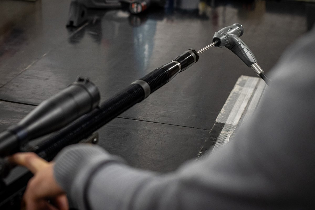 Presque 30 ans après sa fabrication, cet Ultima Ratio de 1996 revient à l’atelier PGM pour un contrôle du canon.

Choisir un fusil PGM, c’est faire le choix d’une arme qui dure dans le temps et qui répond aux attentes des tireurs les plus exigeants.

#sniper #rifle #pgmprecision