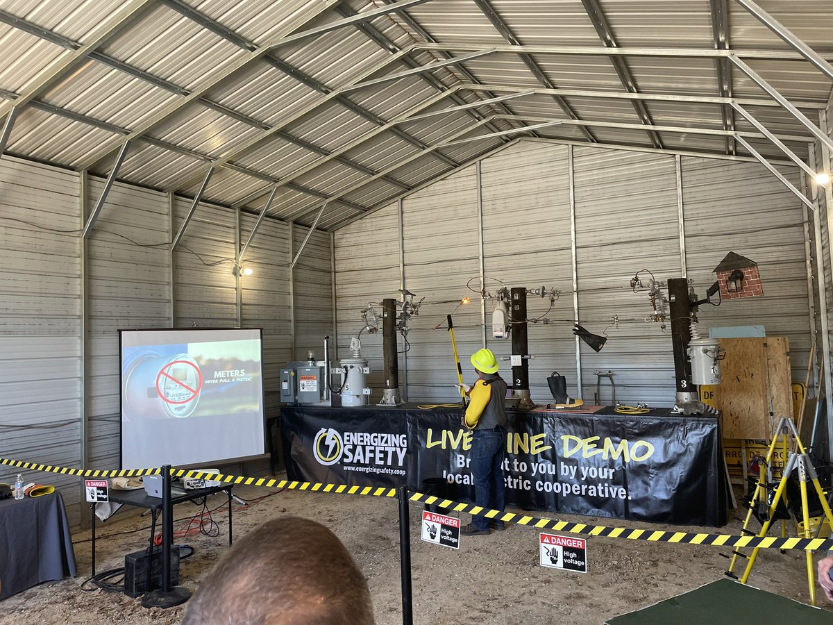 MSHPTrooperB's tweet photo. During Troop Bโs Sergeantโs meeting troopers received training on downed power lines and the appropriate action to be taken in these types of emergency situations. #KeepingUsSafe #MSHP https://t.co/wxAX38Pl66