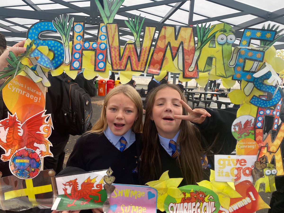 Shwmae Su’mae hapus!!!
Celebrating it the Pentrehafod way!!