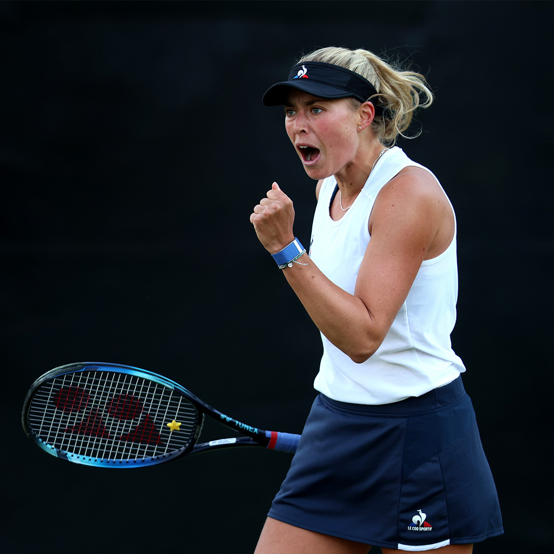 the_LTA's tweet photo. Opening round wins for @HeatherWatson92 &amp; @ejappleton14 🙌

Check in on the Lexus W100 Shrewsbury ⤵️