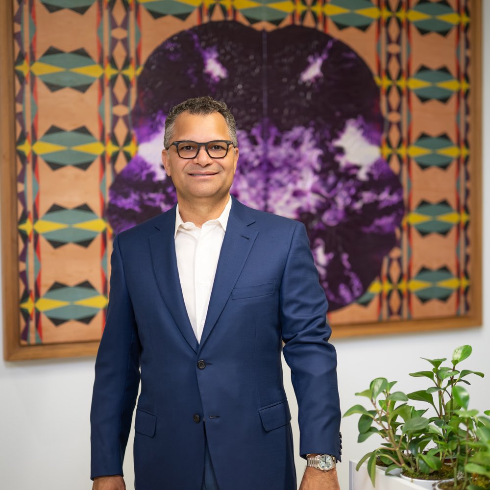 jornadasdearte's tweet photo. 📣📣Ponente: ALBERTO CRUZ ACOSTA. En 2023 fundó la Fundación Alberto Cruz, organización sin ánimo de lucro que tiene como misión promover el arte y la cultura de República Dominicana y su diáspora.

@albcruz29 

📆13 de nov. a las 9,30h

📍 Auditorio del Ministerio de Cultura https://t.co/LItZtvAWbE
