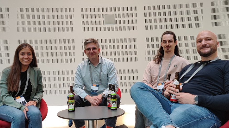 Gehringlab is warming up for the complex life of RNA symposium in Heidelberg. #EESRNA starting in two hours...