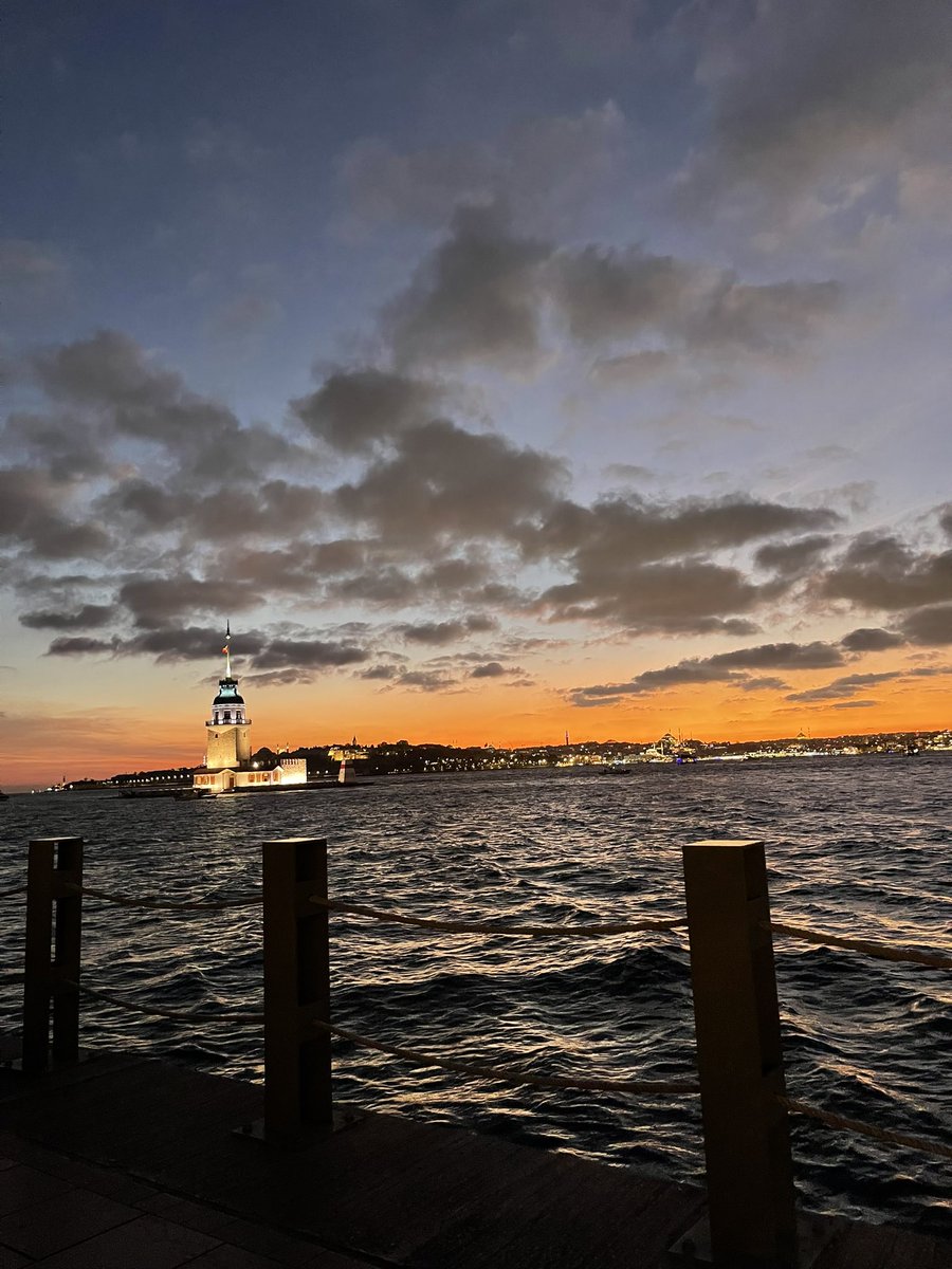 anlık mood💟 aşık olabilirim şu manzaraya 🌸🤍