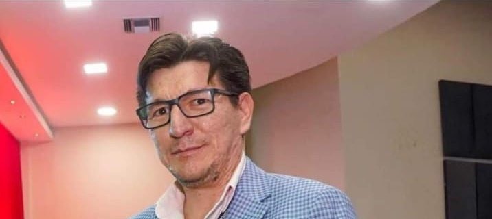 MinMedio's tweet image. #Naranjal
En plena celebración de las fiestas del cantón, ocurrió un ataque armado contra el juez Wilmer Cabrera Tapia y su esposa.