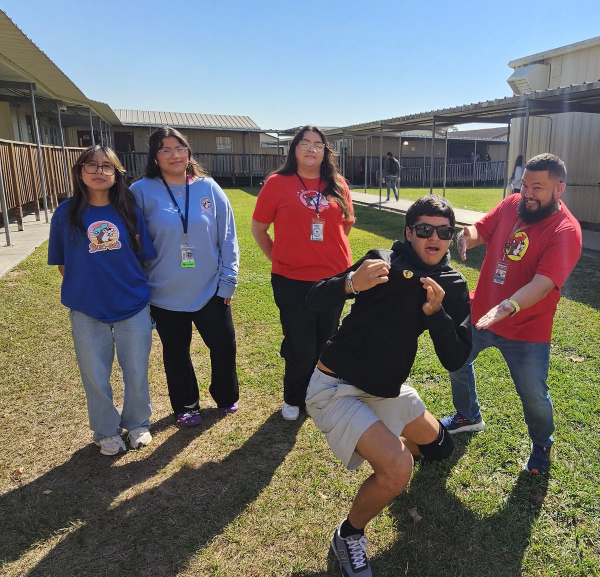We wearing Buc-ee's gear to fuel up for college! #bucee #spiritweek #bukis #alg3 #senior