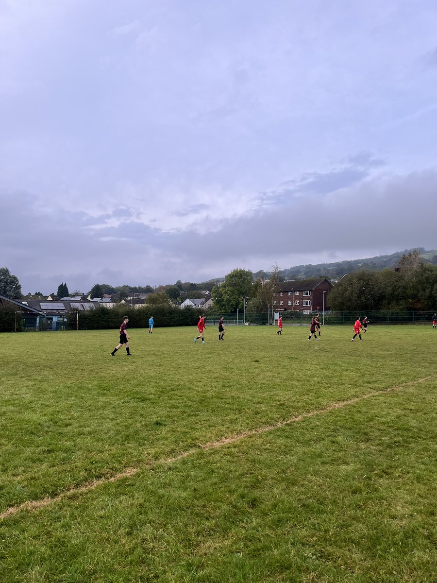 PencoedPE's tweet photo. Thrilling match v Cardinal Newman

Unfortunate to lose it late on 4-3 in a rollercoaster game

Goals from Elian x2 and Ieuan

MOTM for Pencoed : Arlo 👏🏼

Onto Thursdays game vs ACS

🔵🟢🔴🟡 https://t.co/ki80Fh208A