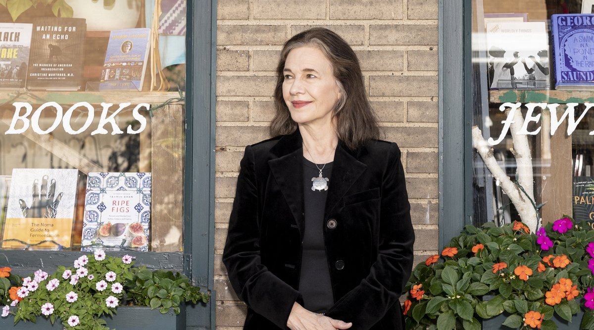 Kirkus Reviews (@kirkusreviews) on Twitter photo Louise Erdrich keeps writing great novel after great novel, racking up literary prizes along the way. Her latest, THE MIGHTY RED, is out now from <a href="/harperbooks/">Harper Books</a>, and she spoke with contributor <a href="/marionwinik/">Marion Winik</a> about it for the cover of our new issue. ow.ly/Y0qB50TLSzh Louise Erdrich keeps writing great novel after great novel, racking up literary prizes along the way. Her latest, THE MIGHTY RED, is out now from <a href="/harperbooks/">Harper Books</a>, and she spoke with contributor <a href="/marionwinik/">Marion Winik</a> about it for the cover of our new issue. ow.ly/Y0qB50TLSzh