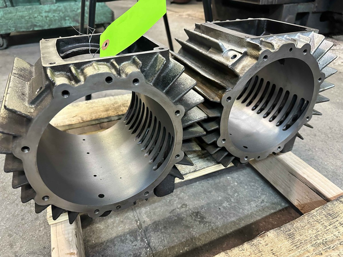 ShieldAg's tweet image. Our team at ShieldAg expertly tackled a large vane pump bore repair, using specialized tools and techniques to rebuild two 7” diameter bores. It’s all in a day’s work for our #machineshop experts.