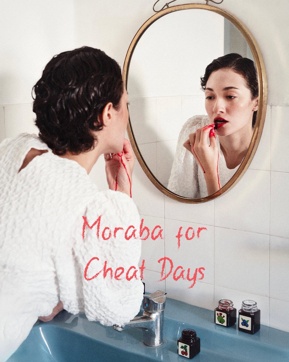 گورَبا tweet media