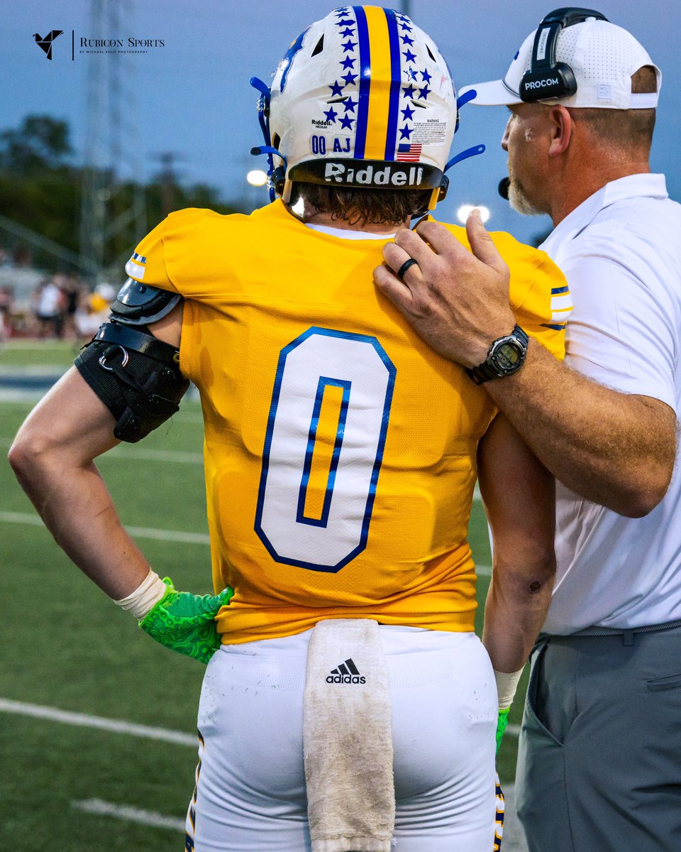 RubiconSportsMV's tweet photo. Congratulations @ocean_zuniga on making the @SA_Sports All-Star team.  A very deserving honor.  Hard work pays off!  @SamuelClemensHS @SCUCISD @ClemensBuffsFB @ClemensASBC @Coach_Lehnhoff @dctf @Coach_AHill @scbuffalostrong https://t.co/F5HJ7cL6lE