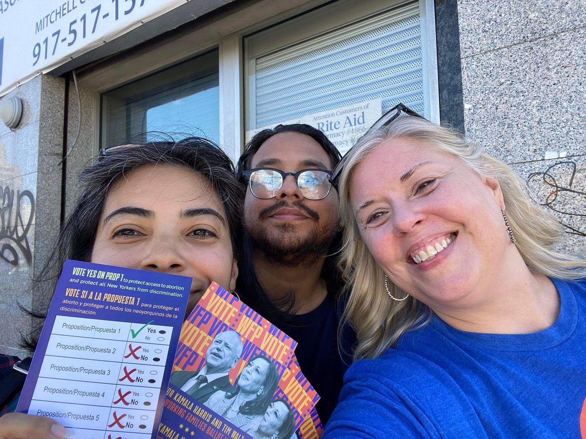 CQUID718's tweet photo. @NYWFP @yesonprop1ny @mariteskaufer @HeatherEBD @smking25 @notDL_Morrill @mathzorro @ashedaredraven @awasi_mh We've got  21 days to ensure Democrats win back the House, hold the Senate, hold the Presidency + protect New Yorkers' abortion rights &amp; fight discrimination 🗽 🇺🇸

#VoteWFP #HarrisWalz2024🌴🥥 #FlipTheBallot #YesOnProp1 #QueensBlueCrew💙🇺🇸 #QueensBlueBus🚌 #BlueWave2024🌊🧵 https://t.co/mcXvxSXaGt