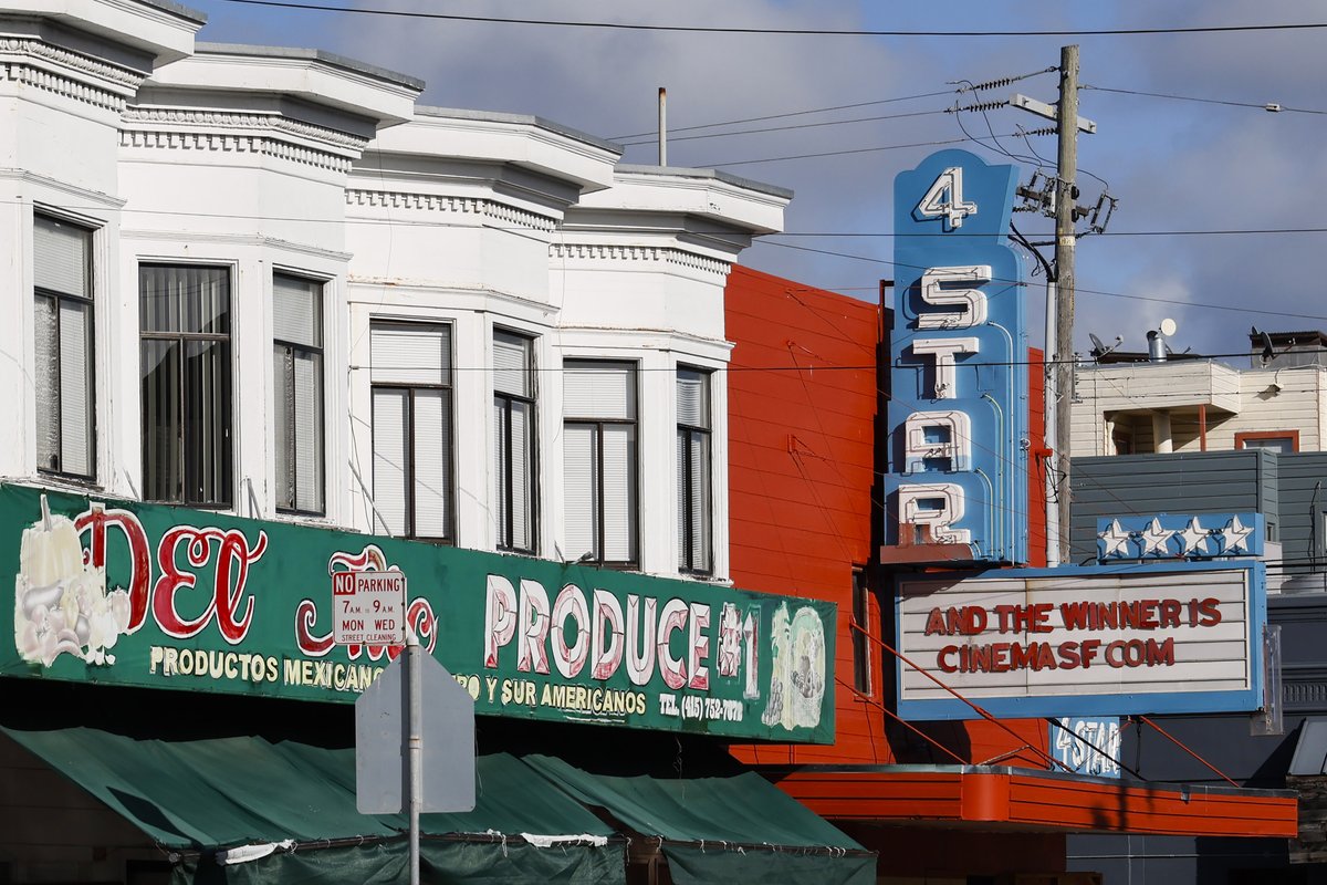 Peter Hartlaub (@peterhartlaub) on Twitter photo Bike to the Movies bike bus schedule!
🚴♂️ 11:15: Meet at <a href="/Caltrain/">Caltrain</a> 4th/King station
🚴♂️ 11:45: Meet above <a href="/SFBART/">BART</a> Embarcadero station on Market St.
🚴♂️ 12:20: Meet at Street Whale on JFK Promenade
🍿 12:40 arrive at <a href="/4StarTheater/">4 Star Theater</a>!
cc: <a href="/sfbike/">SF Bicycle Coalition</a> <a href="/RollOverEasy/">Roll Over Easy</a>
4-star-movies.com/calendar-of-ev… Bike to the Movies bike bus schedule!
🚴♂️ 11:15: Meet at <a href="/Caltrain/">Caltrain</a> 4th/King station
🚴♂️ 11:45: Meet above <a href="/SFBART/">BART</a> Embarcadero station on Market St.
🚴♂️ 12:20: Meet at Street Whale on JFK Promenade
🍿 12:40 arrive at <a href="/4StarTheater/">4 Star Theater</a>!
cc: <a href="/sfbike/">SF Bicycle Coalition</a> <a href="/RollOverEasy/">Roll Over Easy</a>
4-star-movies.com/calendar-of-ev…
