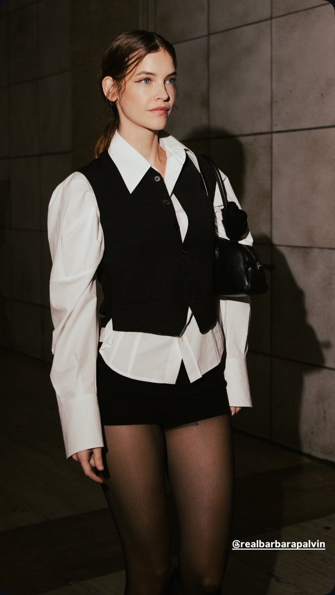 © 𝗣𝗼𝗽 𝗙𝗮𝘀𝗵𝗶𝗼𝗻 (#PopFashionRP)
#FashionWeekRP › Event › #VetementsRP

𝗔𝘆𝘀𝗹𝗶𝗻 𝗡. 𝗥𝗶𝘃𝗶𝗲́𝗿𝗲 𝗘𝘃𝗮𝗻𝘀 (@divinafeminite) look to <a href="/VetementsRP/">𝗩𝗲t𝗲𝗺𝗲𝗇t𝙨 ᴿᴾ</a> Show in #ParisFWRP <a href="/FashionWeekRP/">Fashion Weekᴿᴾ</a>