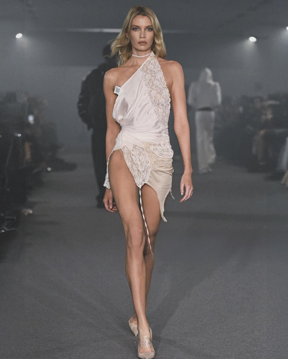 © 𝗣𝗼𝗽 𝗙𝗮𝘀𝗵𝗶𝗼𝗻 (#PopFashionRP)
#FashionWeekRP › Event › #VetementsRP

𝗡𝗲́𝗺𝗲𝘀𝗶𝘀 𝗦𝘁𝗲𝗶𝗻 (<a href="/godslayerfiles/">𝖭𝖾́𝗆 𝝑𝝔</a>) look to <a href="/VetementsRP/">𝗩𝗲t𝗲𝗺𝗲𝗇t𝙨 ᴿᴾ</a> Show in #ParisFWRP <a href="/FashionWeekRP/">Fashion Weekᴿᴾ</a>