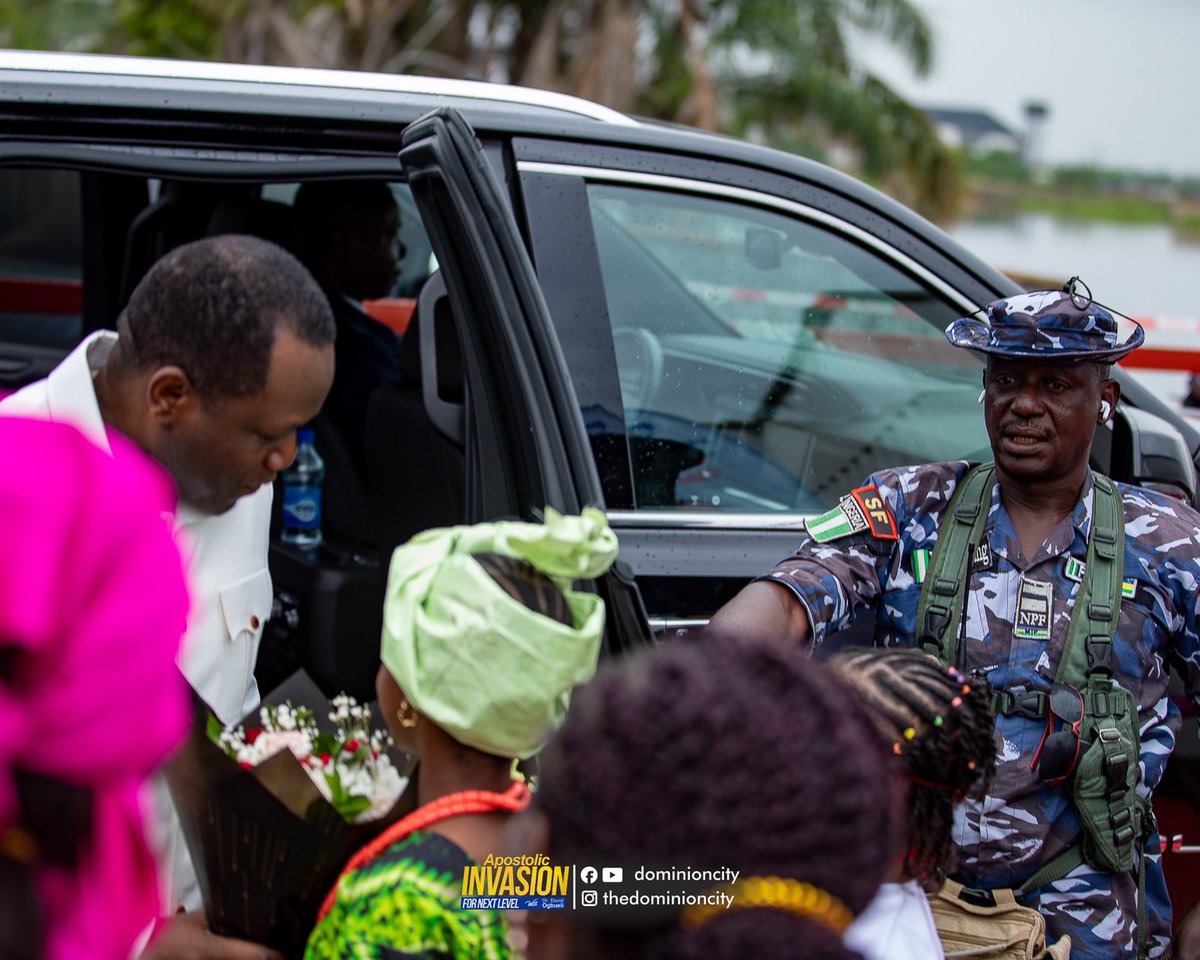 dominioncityOrc's tweet photo. Here are more highlights as we welcomed THE PEE  and cutting of the ribbon.

#Dominioncityorchid 
#dominioncityglobal 
#DominionCity 
#nextlevel 
#nextlevel
#pastordavidogbueli https://t.co/28Qwoq4Q6t