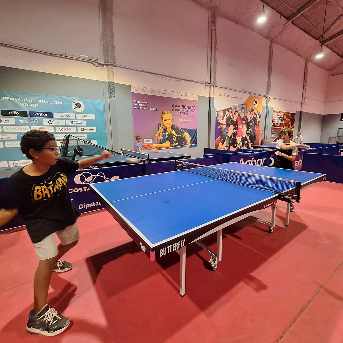 Ara_Reus's tweet photo. 🏓 Ens trobem amb el @ctt_ganxets per compartir impressions. 

👉🏻 Enguany el club celebra el seu desè aniversari, ple d'èxits esportius 🎂

🤝🏻 Ara Reus ha estat, és i estarà al costat de l'esport base local. 

#AraReus #FemCiutat #FemReus https://t.co/rnH01AO16K
