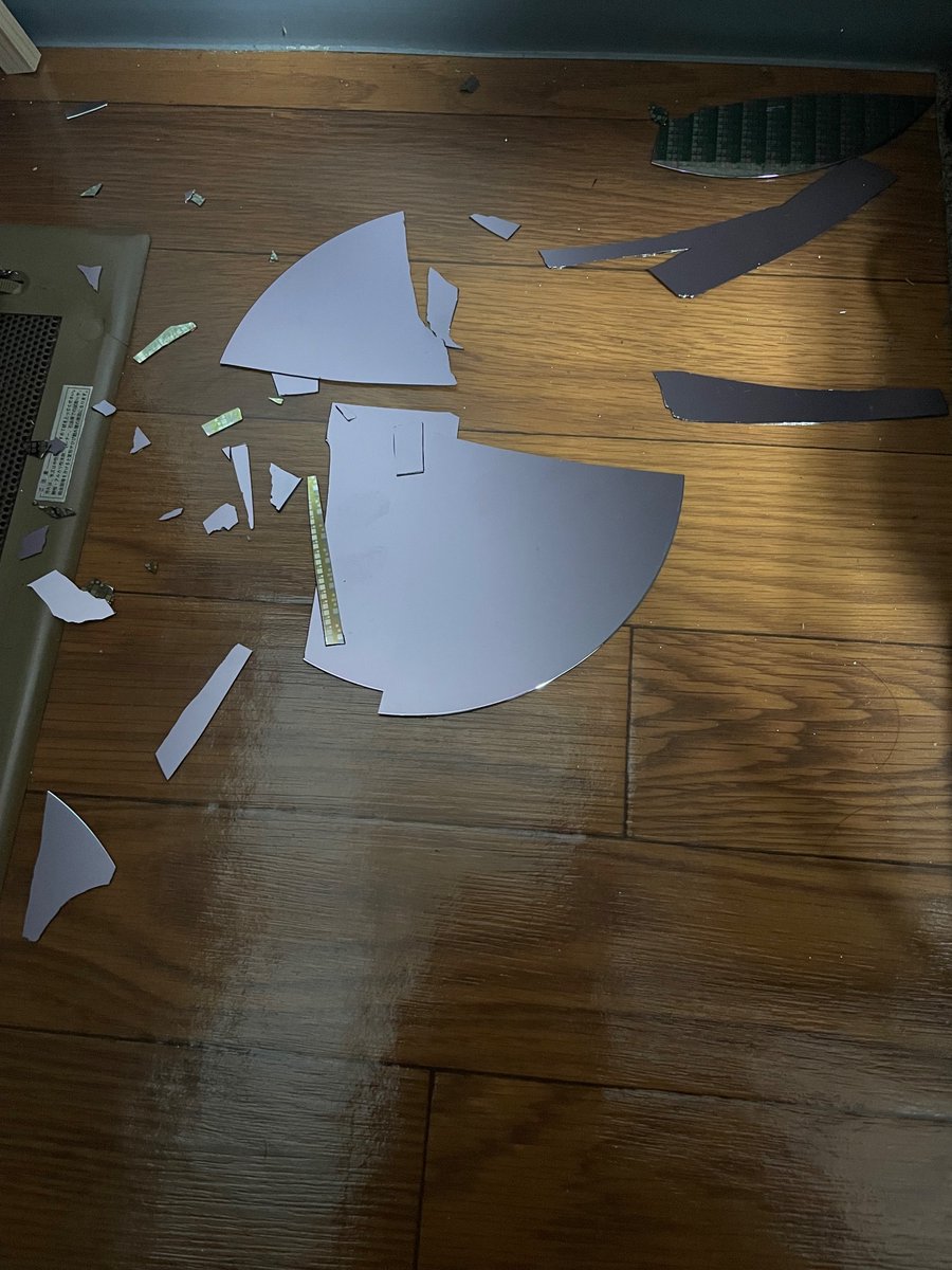 台湾から帰ってきたらこれ。
地震対策、ちゃんとしよう。