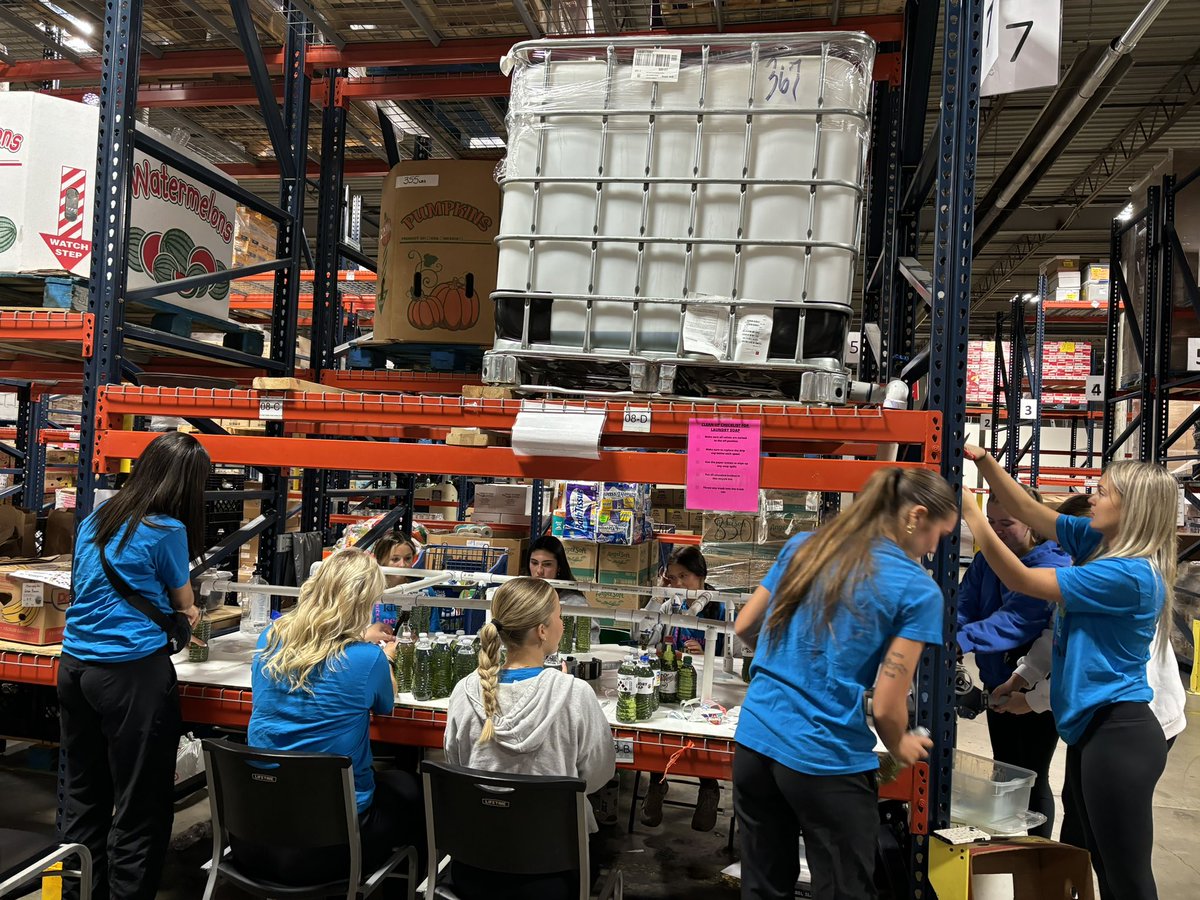 Amy Moran tweet media