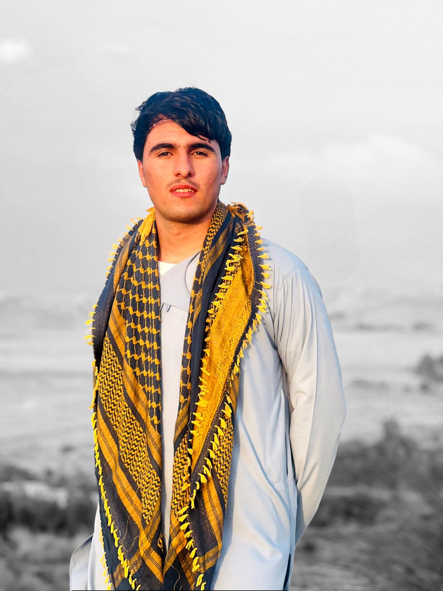 قسم کوم 
چې منظور پشتين سور کافر هم شي بيا به يې هم ملاتړ کوم او په دا باندې به باور لرم.
#په_خیبر_ننګ_وکړئ 
<a href="/sohailnoorkhan/">Sohail Noor Khan</a> <a href="/ManzoorPashteen/">Manzoor Pashteen</a>