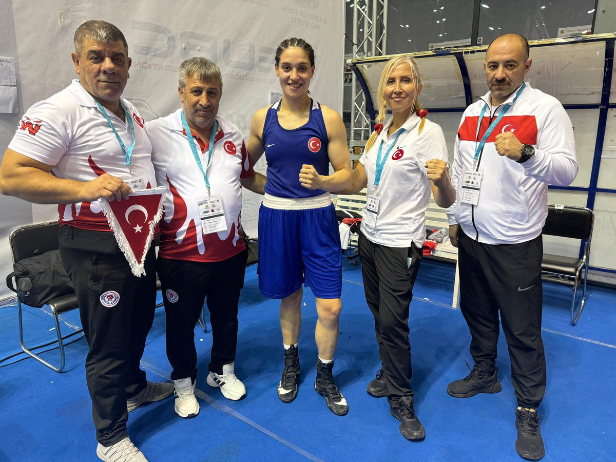 🇹🇷🧿Tebrikler Büşra

Büşra Işıldar, İngiliz rakibini mağlup ederek madalyayı garantiledi ve adını yarı finale yazdırdı.