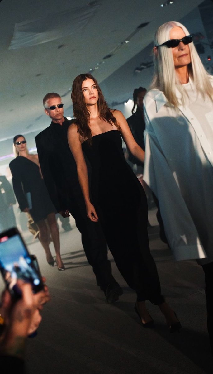 🅟𝗼𝗽 𝗕𝗮𝘀𝗲 © 𝟚𝟘𝟚𝟜 • 𝖤𝗇𝗍𝖾𝗋𝗍𝖺𝗂𝗆𝖾𝗇𝗍!
𝖤͟𝗏͟𝖾͟𝗇͟𝗍͟ › 𝗡𝗲𝘄𝘀
🗞️ › 𝗍𝖺𝗀: #iPopBaseRP

𝗔𝘆𝘀𝗹𝗶𝗻 𝗡. 𝗥𝗶𝘃𝗶𝗲́𝗿𝗲 𝗘𝘃𝗮𝗻𝘀 (@divinafeminite) walking for <a href="/VetementsRP/">𝗩𝗲t𝗲𝗺𝗲𝗇t𝙨 ᴿᴾ</a> Show in #ParisFWRP <a href="/RPFashionWeek/">𝗙𝖺𝙨𝘩𝗂𝗼𝗇 𝘞𝗲𝗲𝙠 ᴿᴾ</a>