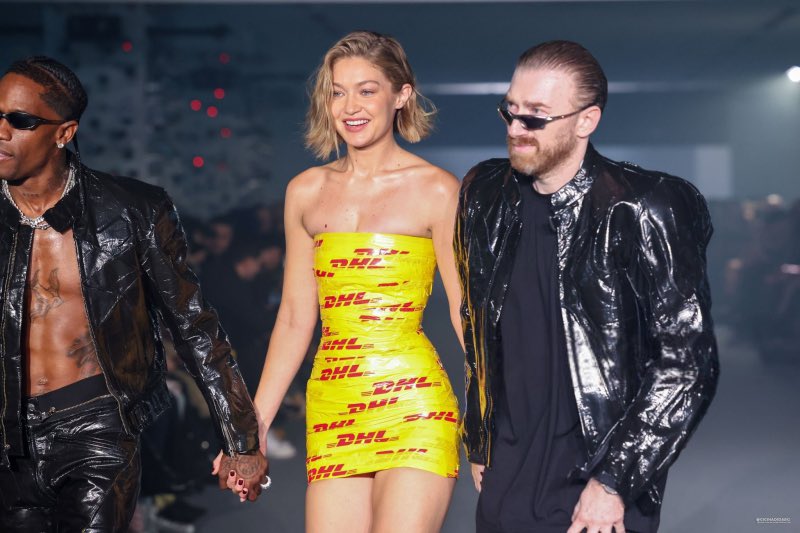 🅟𝗼𝗽 𝗕𝗮𝘀𝗲 © 𝟚𝟘𝟚𝟜 • 𝖤𝗇𝗍𝖾𝗋𝗍𝖺𝗂𝗆𝖾𝗇𝗍!
𝖤͟𝗏͟𝖾͟𝗇͟𝗍͟ › 𝗡𝗲𝘄𝘀
🗞️ › 𝗍𝖺𝗀: #iPopBaseRP

𝗩𝗮𝗹𝗲𝗿𝗶𝗮 𝗠𝗲𝗻𝗱𝗲𝘀 𝗪𝗼𝗹𝗳𝗳 (<a href="/valmwlff/">val (off)</a>) in the <a href="/VetementsRP/">𝗩𝗲t𝗲𝗺𝗲𝗇t𝙨 ᴿᴾ</a> Show in #ParisFWRP <a href="/RPFashionWeek/">𝗙𝖺𝙨𝘩𝗂𝗼𝗇 𝘞𝗲𝗲𝙠 ᴿᴾ</a>