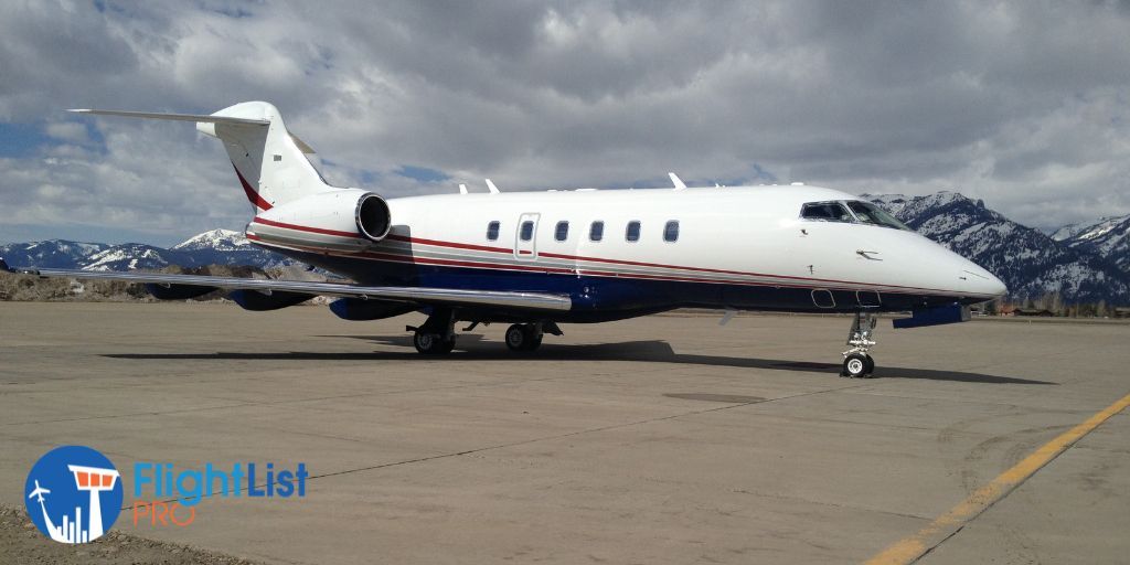 FlightList PRO tweet media