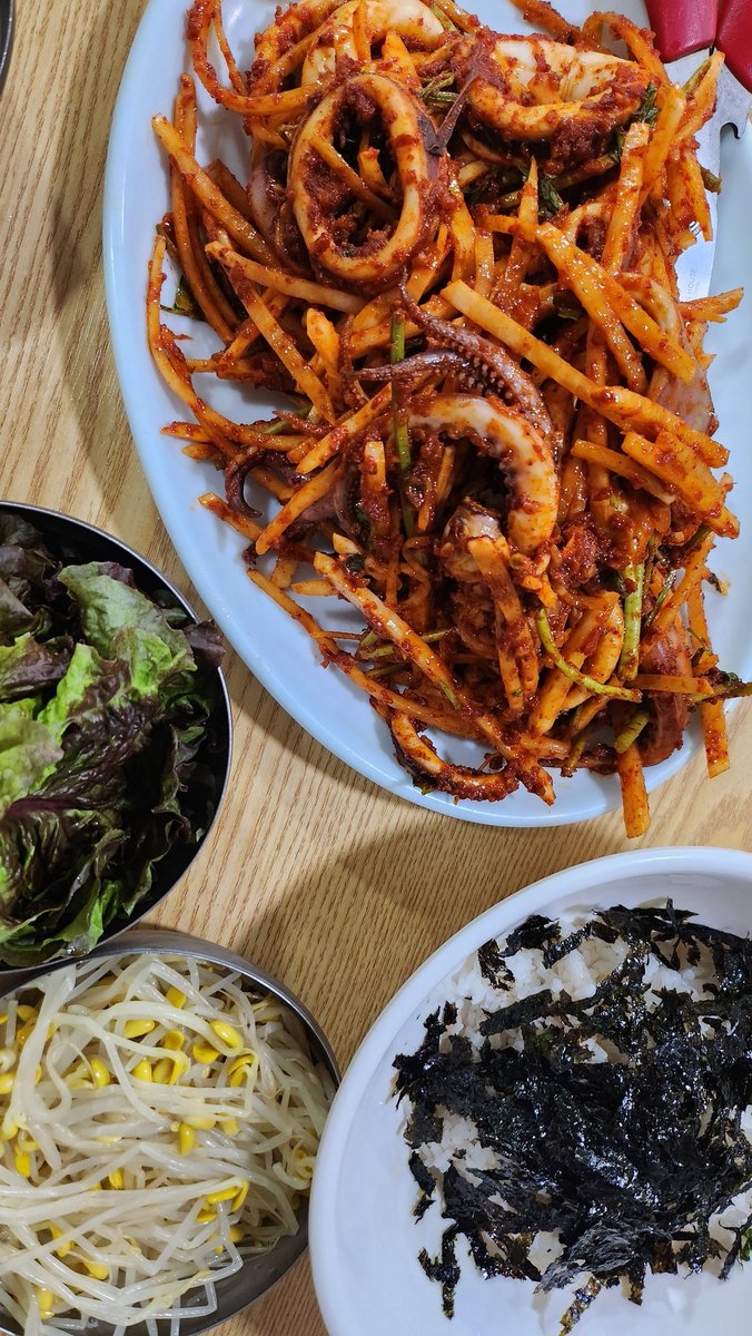 영등포 여로집~ 
소주 땡겼지만 참았다ㅠ