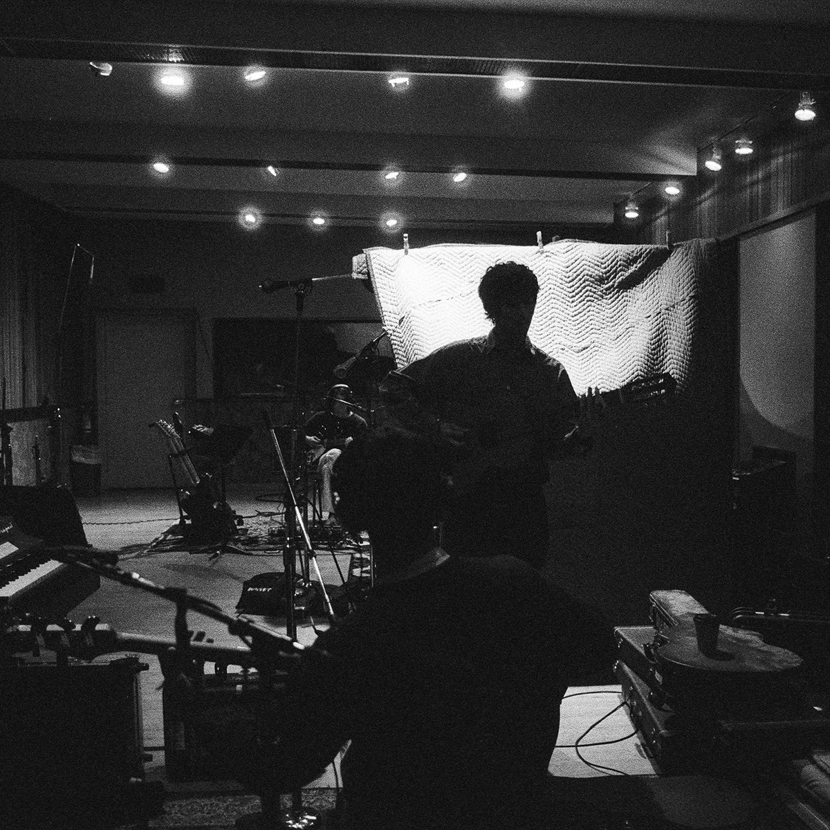 wallowsmusic's tweet image. “BAD DREAM”, the alternate and original version we recorded first, out this Friday. We love this version, so we wanted you to have it. wallows.lnk.to/baddreamalt