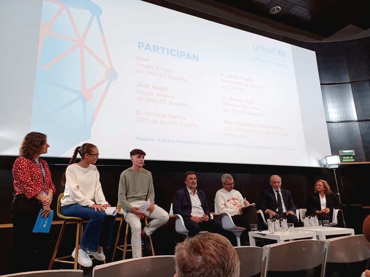 🔵 Hoy estuvimos hablando sobre #saludmental con Alae y José Ángel, adolescentes miembros del grupo asesor de <a href="/unicef_es/">UNICEF España</a> en una enriquecedora conversación junto a diversos líderes y responsables de las Administraciones Públicas, del sector privado y del ámbito sanitario.