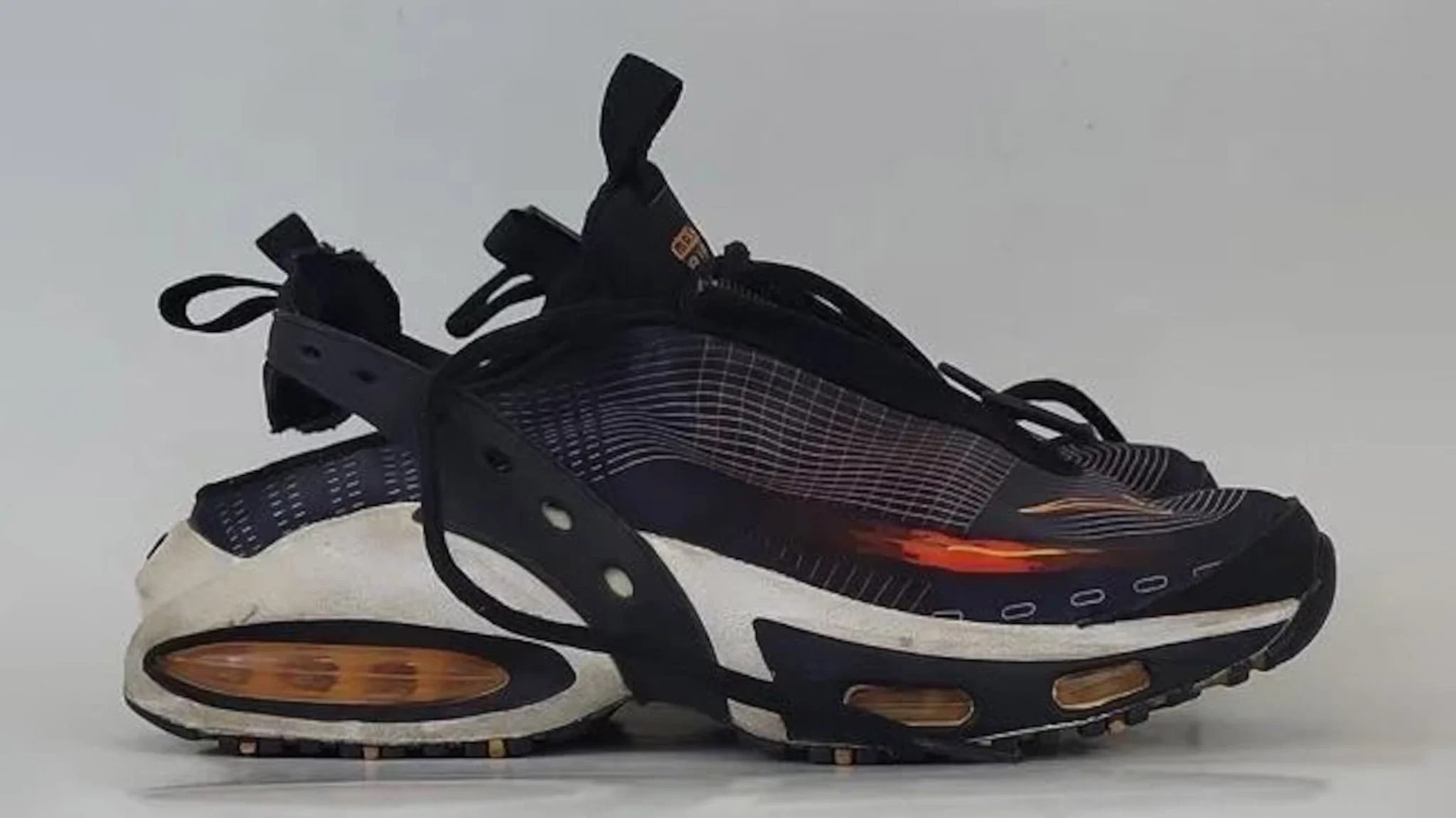 Complex Sneakers on X Martine Rose x Nike Air Max Craze Releasing in 2025 The British designer will help bring back Nike s Air Max Craze. https t WB6f1zDEFy https t NBzwXl18M9 X