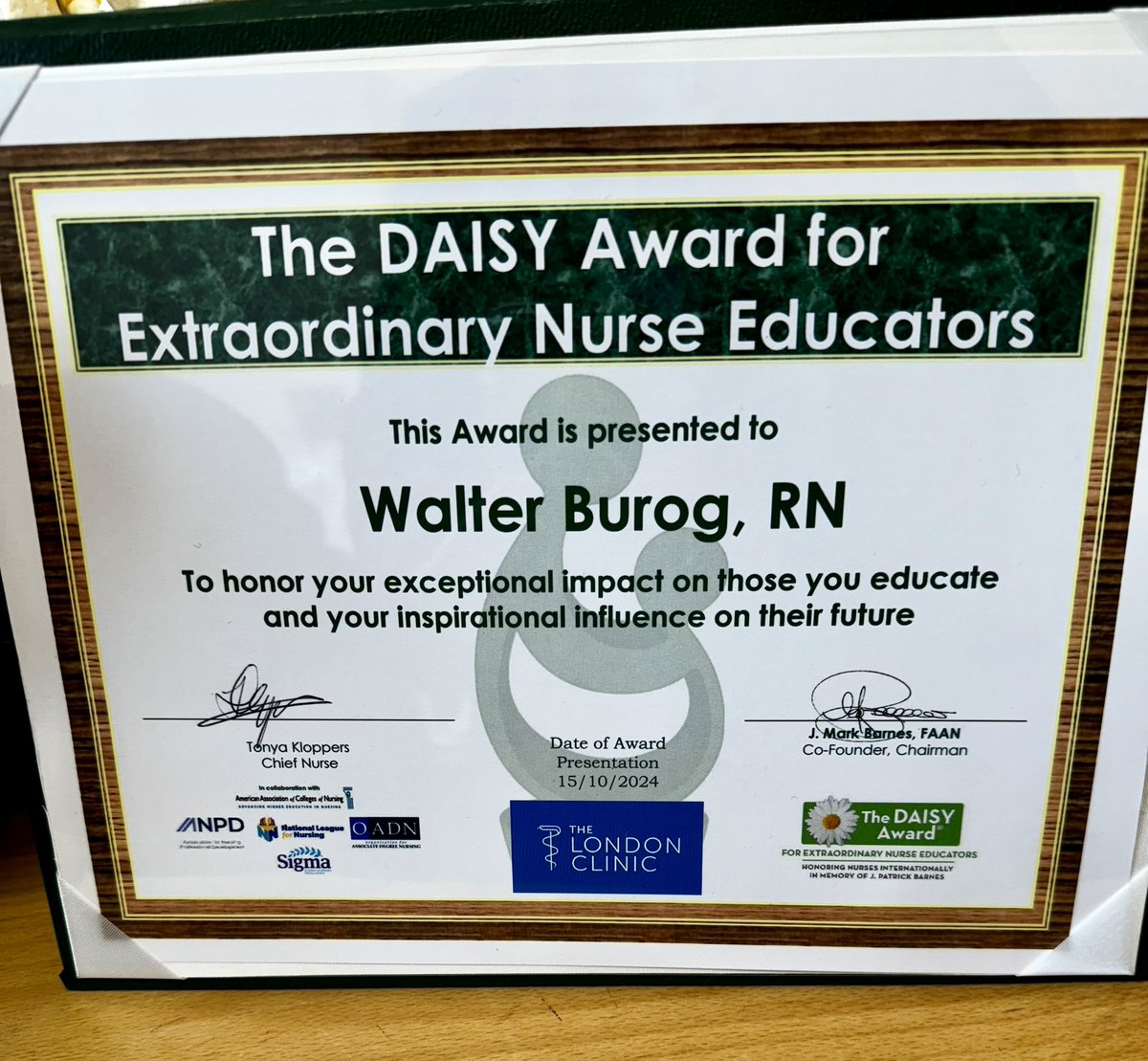 Walter Burog 💙 tweet media