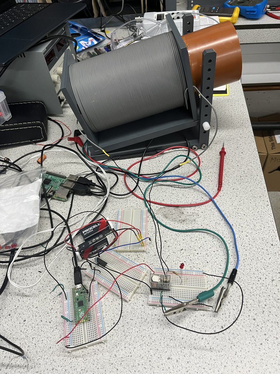 EmmaEHattersley's tweet photo. @Thievesbook Unfortunately my day was spent trying to sort this out in the lab, but hopefully I’ll make next year’s! https://t.co/iQ7eltVfYt