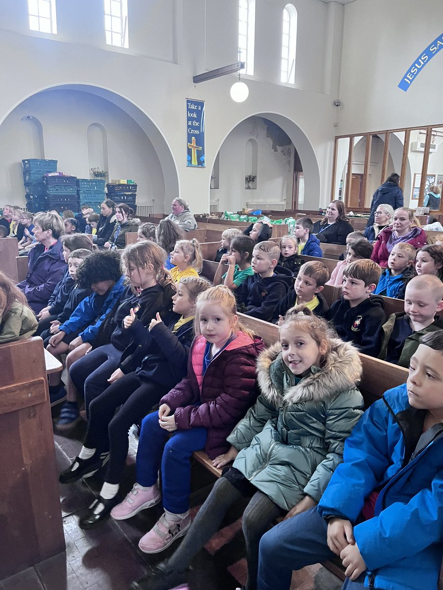 MrsamThatto's tweet photo. We walked to St Matthewβs Church today to find out how our Harvest festival donations will help the Pantry that is based there. We also enjoyed a bible story and some craft activities!
#ThattoPrim_2SW @MrsSW_Thatto #ThattoPrim_RE
#ThattoPrim_enthusiastic https://t.co/kwGFLNFGMr