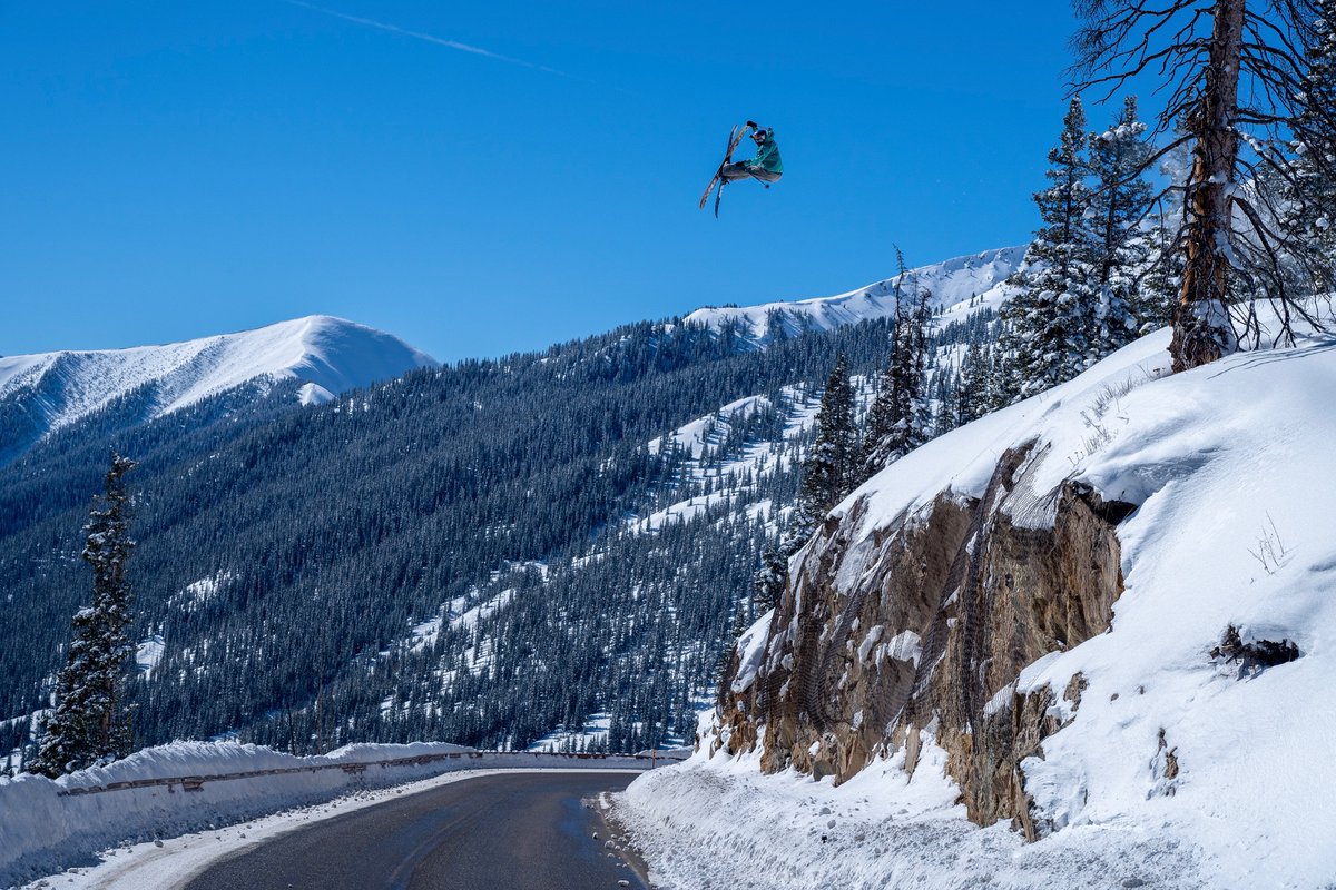 Road gap. 
<a href="/RedBullSnow/">Red Bull Snow</a>