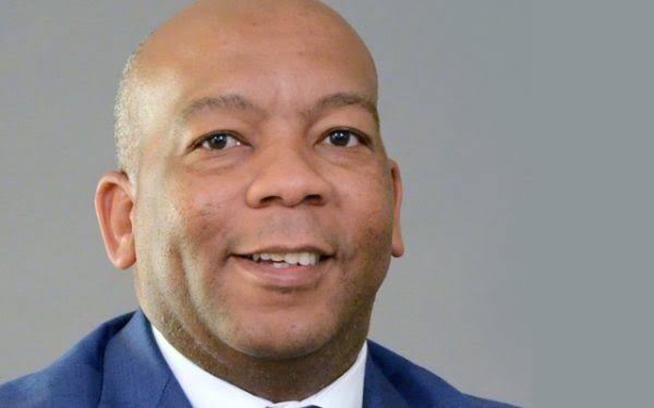 Thelumusa_Nkosi's tweet image. I know we can't applaud a fish for swimming but 200+ days without load shedding, he deserves a round of applause 👏🏿 for working so hard behind the scenes