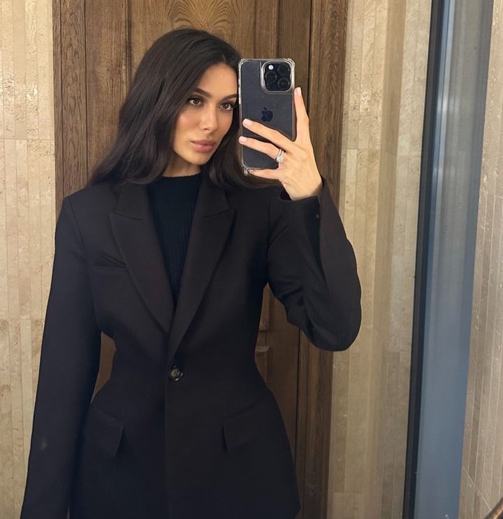 iq collection tweet media