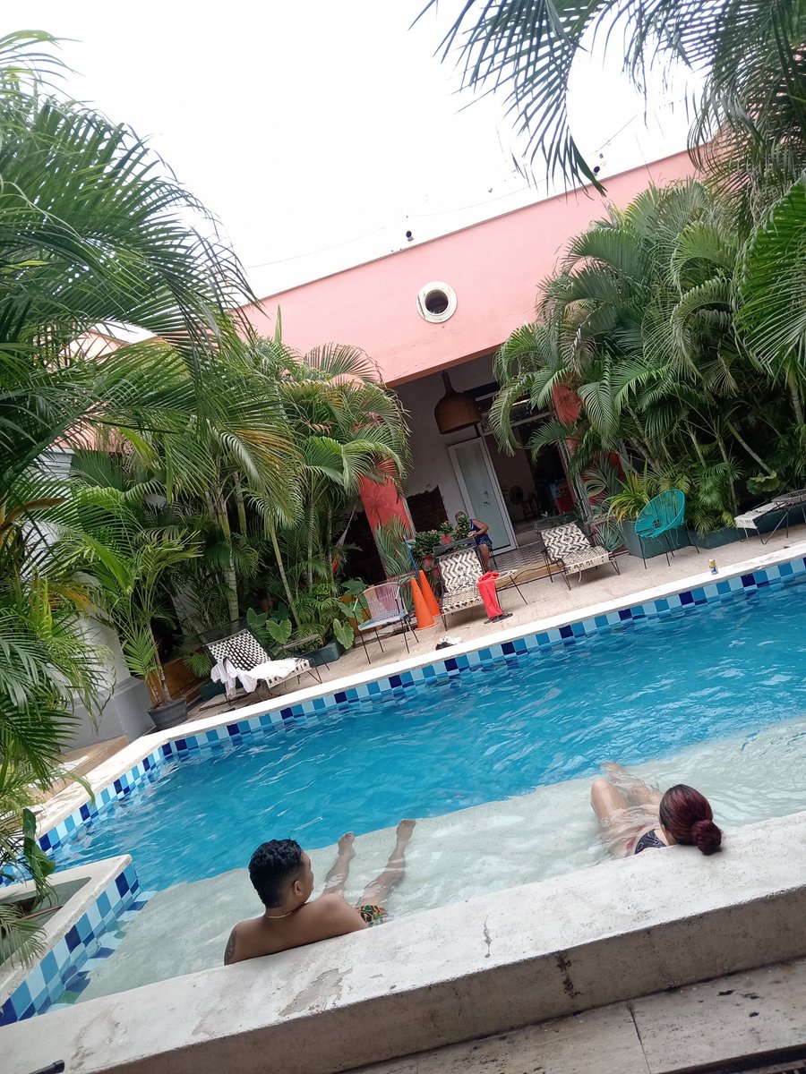 chugeitor97's tweet photo. Al fin en santa marta.
#magdalena #SantaMarta #single #mochilero #worldpacker #voluntariado #volunteers https://t.co/Phj0Gw9VPz
